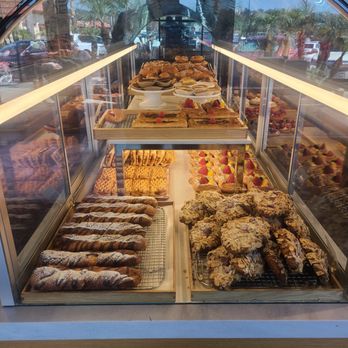 Paris Baguette - Interior -- Pastry Case at Entrance - Bakeries Near Me - Carlsbad, California Paris Baguette - Interior -- Pastry Case at Entrance - Bakeries Near Me - Carlsbad, California