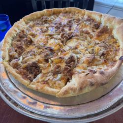 Sweet Basil - BBQ chicken pizza