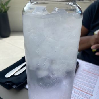 Pigzza - They give you a picture of water that has ice in it no lukewarm water like some places! - Pizza Near Me - Orlando, Florida Pigzza - They give you a picture of water that has ice in it no lukewarm water like some places! - Pizza Near Me - Orlando, Florida