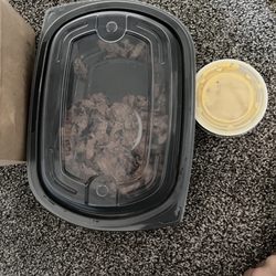 Steak nachos