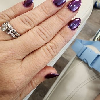 Daisy Nails Spa - Chrome love - Nail Salons Near Me - Yuba City, California