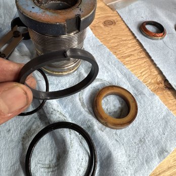 Pacific Hydraulic Repair - Reseal hydraulic cylinders - Commercial Truck Repair Near Me - Estacada, Oregon Pacific Hydraulic Repair - Reseal hydraulic cylinders - Commercial Truck Repair Near Me - Estacada, Oregon