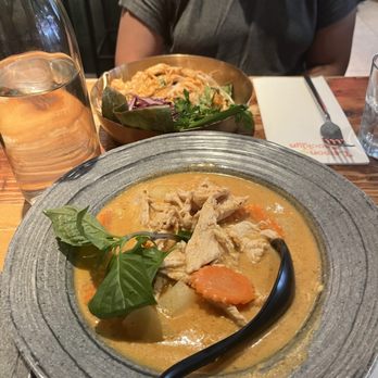 Lemongrass Brooklyn - Massaman Curry - Thai Near Me - Brooklyn, New York Lemongrass Brooklyn - Massaman Curry - Thai Near Me - Brooklyn, New York
