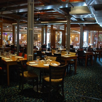 Fox Excel - Large restaurant - Sports Bars Near Me - London, XGL