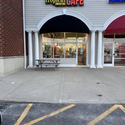 Tropical Smoothie Cafe
