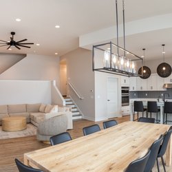 Pennings & Sons - Open Living!