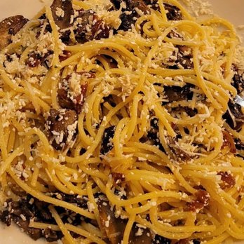 The Old Spaghetti Factory - Garlic Mizithra dish. - Italian Near Me - San Marcos, California