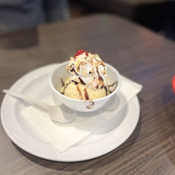 El Sushi Loco Sushi & Mariscos Downey