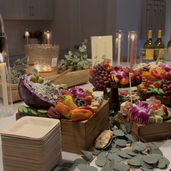 La Pizzeria - 2 tier grazing table - Caterers Near Me La Pizzeria - 2 tier grazing table - Caterers Near Me