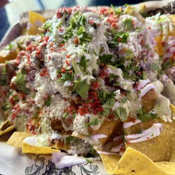 Talkin' Tacos Maitland - Loaded Nachos, with chicken - Tacos Near Me - Maitland, Florida