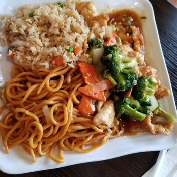 China Bros - Chicken and broccoli, really good. - Chinese Near Me - Menifee, California