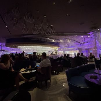 The Chandelier - Lounges Near Me - Las Vegas, Nevada The Chandelier - Lounges Near Me - Las Vegas, Nevada