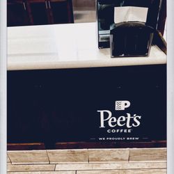 Peets Coffee - Front counter