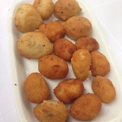 La Pineda - Mini croquetas y buñuelos
