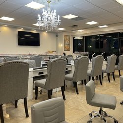 Fun Nails & Spa - Inside
