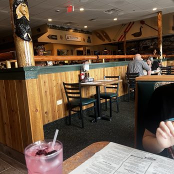 Black Bear Diner Morris - Diners Near Me - Morris, Illinois