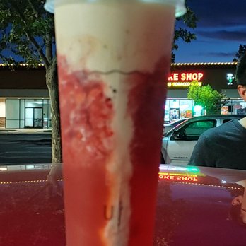 Bubble University - Green tea with fresh strawberries and sea salt foam - Bubble Tea Near Me - Roseville, California