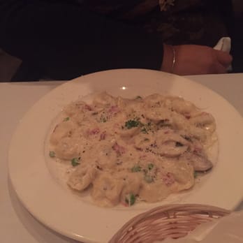 Acqua e Farina - Tortellini al panna! So good! The sauce was amazing! - Italian Near Me - Hayward, California
