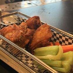 Dunbar Social By Topgolf Swing Suite - Extra extra crispy wings with sauce on the side
