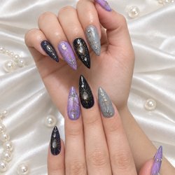 Charming Nail Lounge - Nails design by Vannie