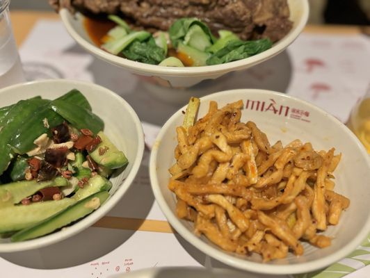 MIAN West Adams by null