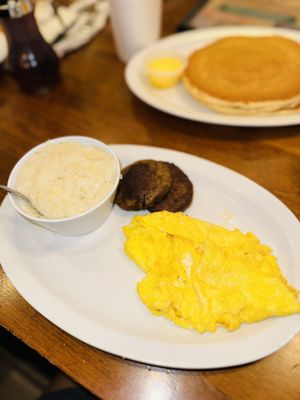 Kelley's Country Cookin' {Meadows Place} by null