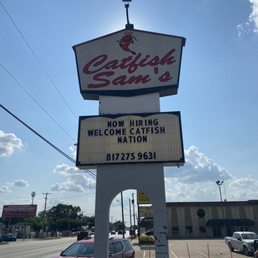 CATFISH SAM’S - Updated July 2025 - 135 Photos & 207 Reviews - 2735 W ...