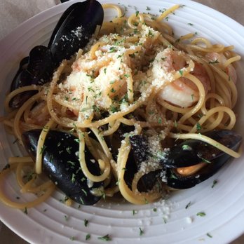Cajun Boil - Seafood Garlics noodles - Cajun/Creole Near Me - Miami, Florida