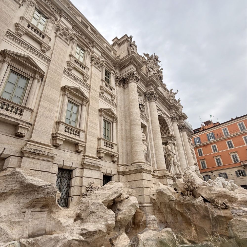 Fontana di Trevi - Landmarks & Historical Buildings Near Me - Rome, RM Fontana di Trevi - Landmarks & Historical Buildings Near Me - Rome, RM