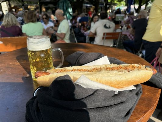 Viktualienmarkt Beergarden by null