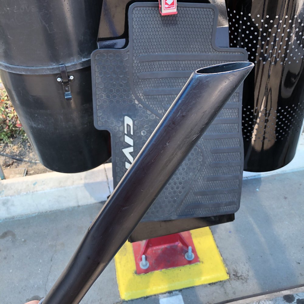 SuperClean Xpress Carwash - Carmichael - Narrow nose vacuum - Car Wash Near Me - Carmichael, California