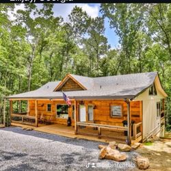 Wolves Den Cabin Rental