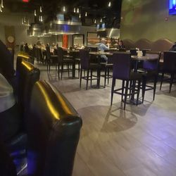Sakura Japanese Steakhouse - Interior seating