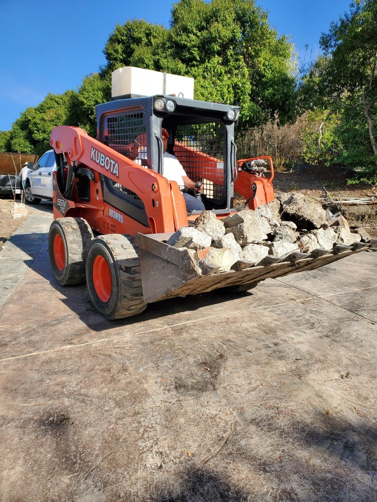 Slide of E&E Construction