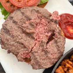 Lansdowne Arms - Lansdowne Arms Pub Burger Dinner
