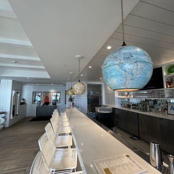The Seabird Resort - Bar at Shelter Club - Resorts Near Me - Oceanside, California