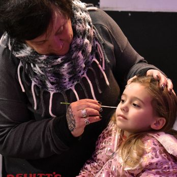 Devitt's Nursery & Supply - Facepainting during Christmas on the farm 22' - Nurseries & Gardening Near Me - New Windsor, New York Devitt's Nursery & Supply - Facepainting during Christmas on the farm 22' - Nurseries & Gardening Near Me - New Windsor, New York