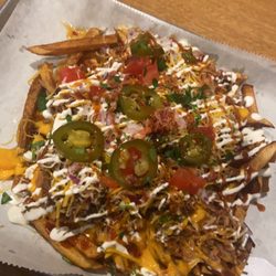 Drip Drop BBQ Shop - Loaded pulled pork fries