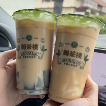 Hechalou - From left to right: Signature Blend Latte with Black Sesame Jelly and Daydream Latte with Almond Jelly - Bubble Tea Near Me - Alhambra, California Hechalou - From left to right: Signature Blend Latte with Black Sesame Jelly and Daydream Latte with Almond Jelly - Bubble Tea Near Me - Alhambra, California