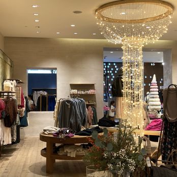 Anthropologie - Holiday decor - Accessories Near Me - Austin, Texas Anthropologie - Holiday decor - Accessories Near Me - Austin, Texas