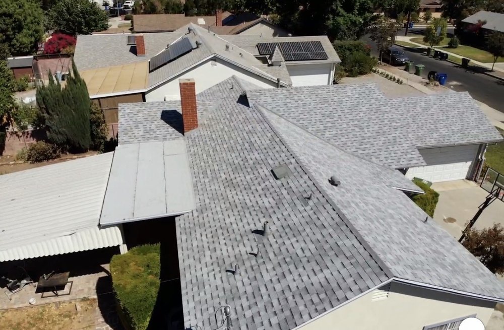 Slide of R&A Roofing