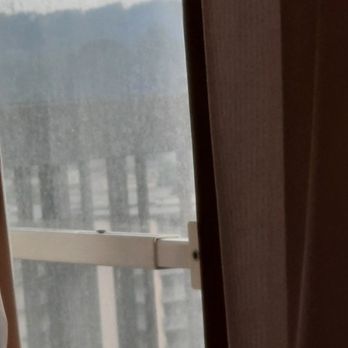 Charleston Marriott Town Center - Filthy window makes it look foggy outside when it's actually bright and sunny. - Hotels Near Me - Charleston, West Virginia Charleston Marriott Town Center - Filthy window makes it look foggy outside when it's actually bright and sunny. - Hotels Near Me - Charleston, West Virginia