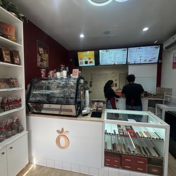 Chokolatta - Inside - Chocolatiers & Shops Near Me - North Hollywood, California Chokolatta - Inside - Chocolatiers & Shops Near Me - North Hollywood, California