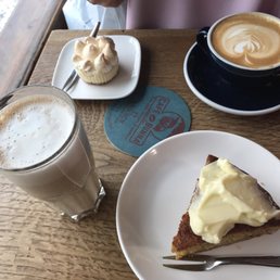 Citrus meringue, cappuccino, carrot cake with mascarpone, chai latte Citrus meringue, cappuccino, carrot cake with mascarpone, chai latte
