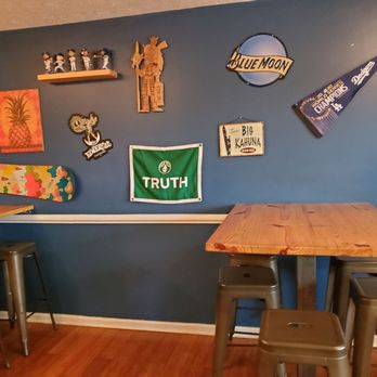 Big Kahuna - Inside seating - Burgers Near Me - Lexington, Kentucky