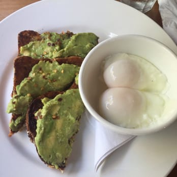 Phebe's - Avocado toast with poached eggs - American Near Me - New York, New York Phebe's - Avocado toast with poached eggs - American Near Me - New York, New York