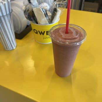 Qwench - Watermelon blend - Juice Bars & Smoothies Near Me - Pembroke Pines, Florida Qwench - Watermelon blend - Juice Bars & Smoothies Near Me - Pembroke Pines, Florida