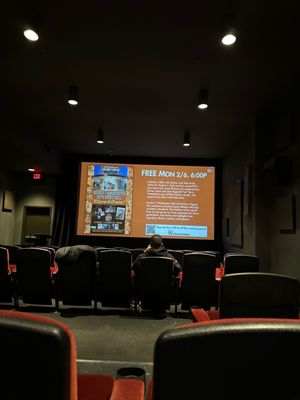 Circle Cinema by null