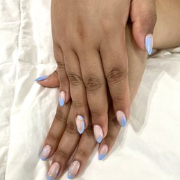 Nail dip and gel accents. By Niko.