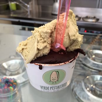 Verde Pistacchio - Chocolate and Pistachio - Desserts Near Me - Rome, RM Verde Pistacchio - Chocolate and Pistachio - Desserts Near Me - Rome, RM